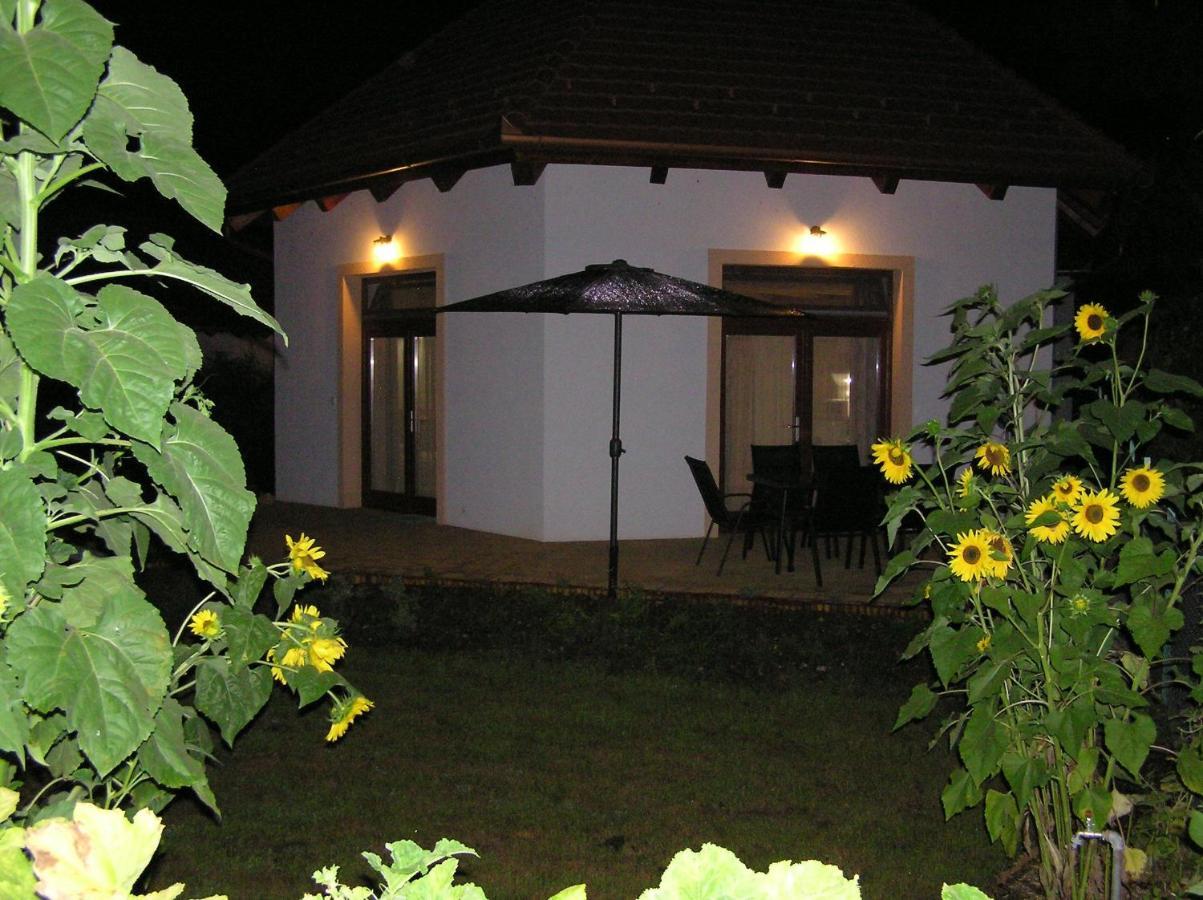 Egrelato Vendeghaz Apartment Balatonakali Exterior photo
